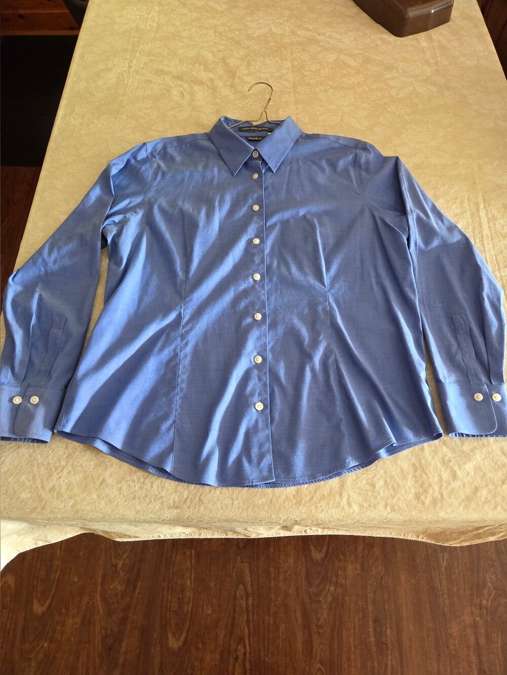 Eddie Bauer Lightweight Blue Button-Front Dress Shirt